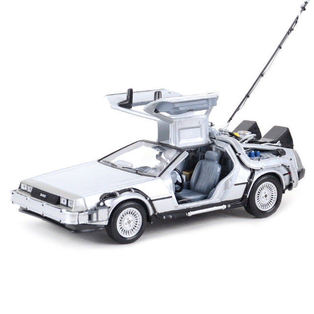 Welly 1:24 DMC-12 DeLorean Time Machine Back to the Future Car Static Simulation Diecast Alloy Model Car