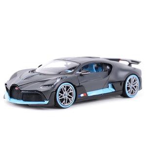 Maisto 1:24 Bugatti Divo Sports Car Static Simulation Diecast Alloy Model Car